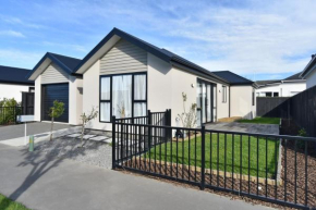 Thomas Townhouse - Christchurch Holiday Homes, Christchurch